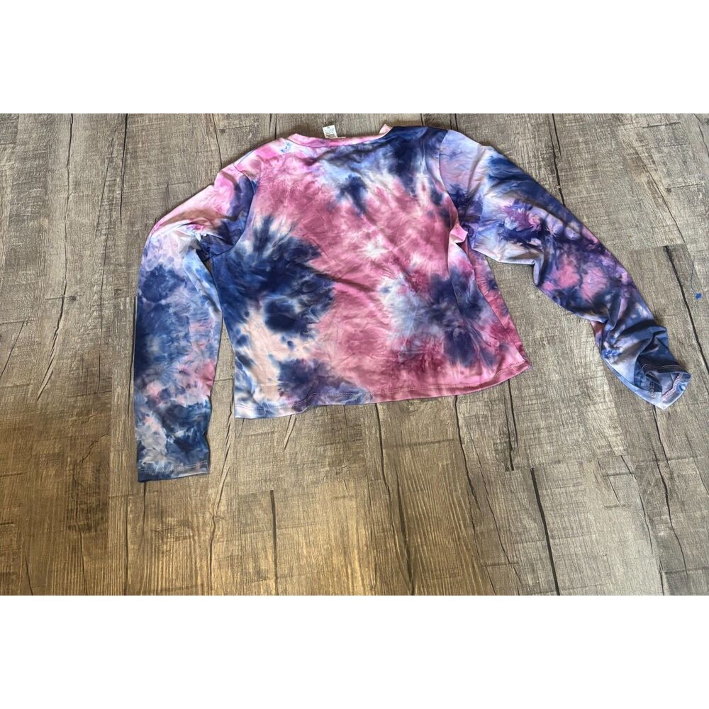 NWT Capella Tie Dye Long‎ Sleeve Top Women’s Medium Pink Blue Crewneck - Picture 3 of 3